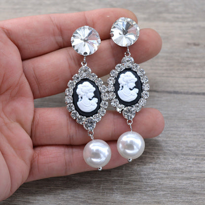 Regal Opulent Court Earrings